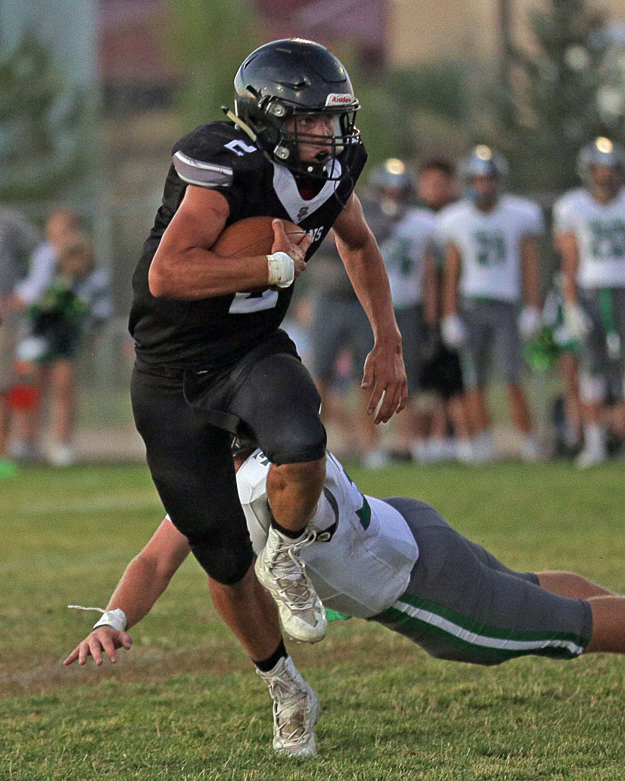 090619-elk-gallery-fallon-spring-creek-football-12.jpg